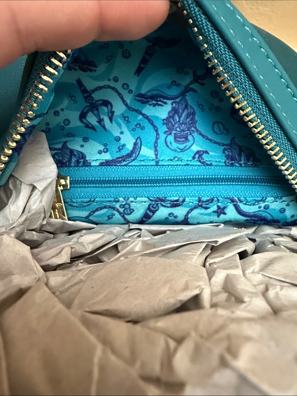 NWT The Little Mermaid & Ursula Loungefly Backpack - Picture 7 of 7